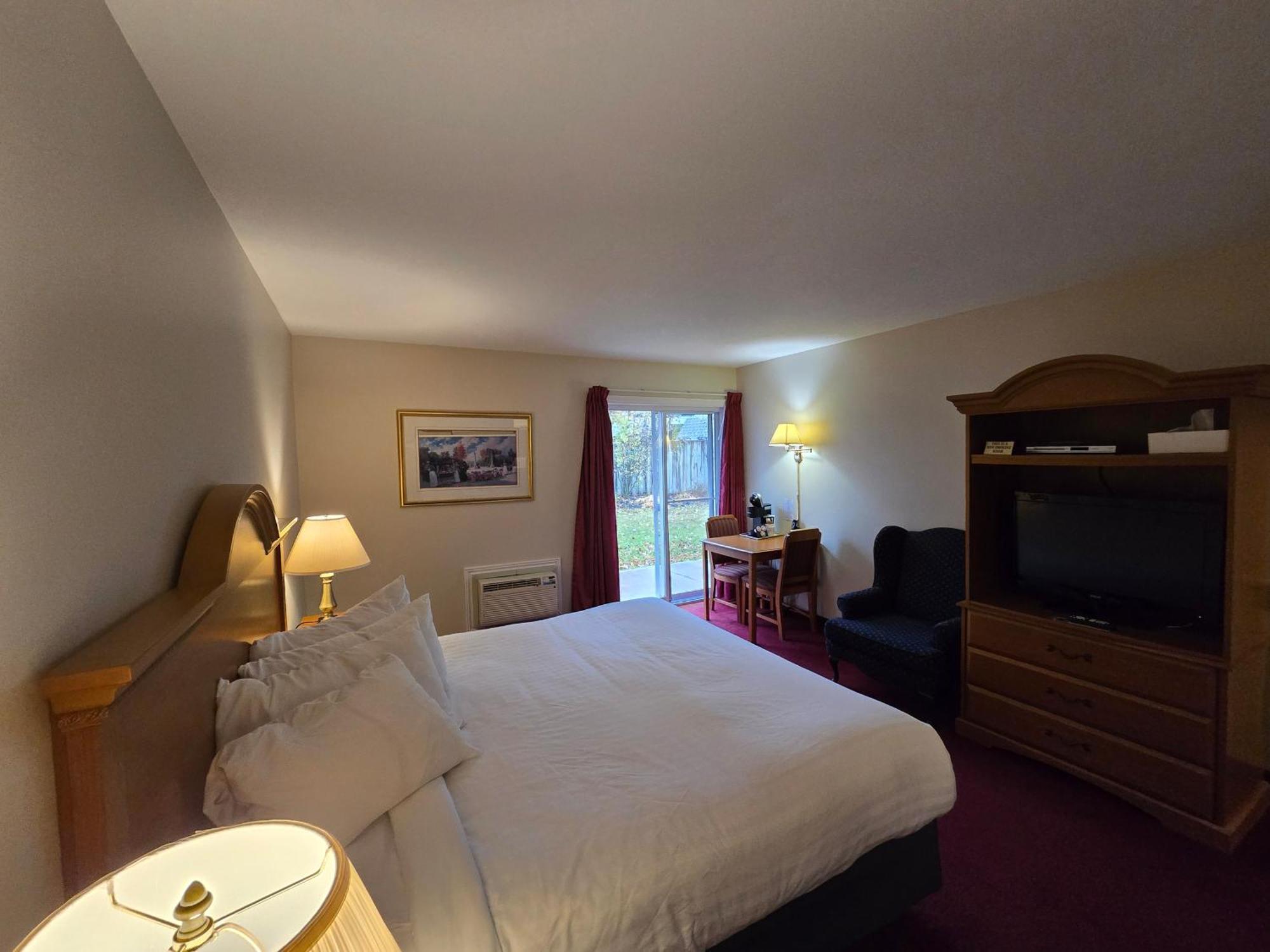 Travelodge By Wyndham Port Elgin Exterior foto